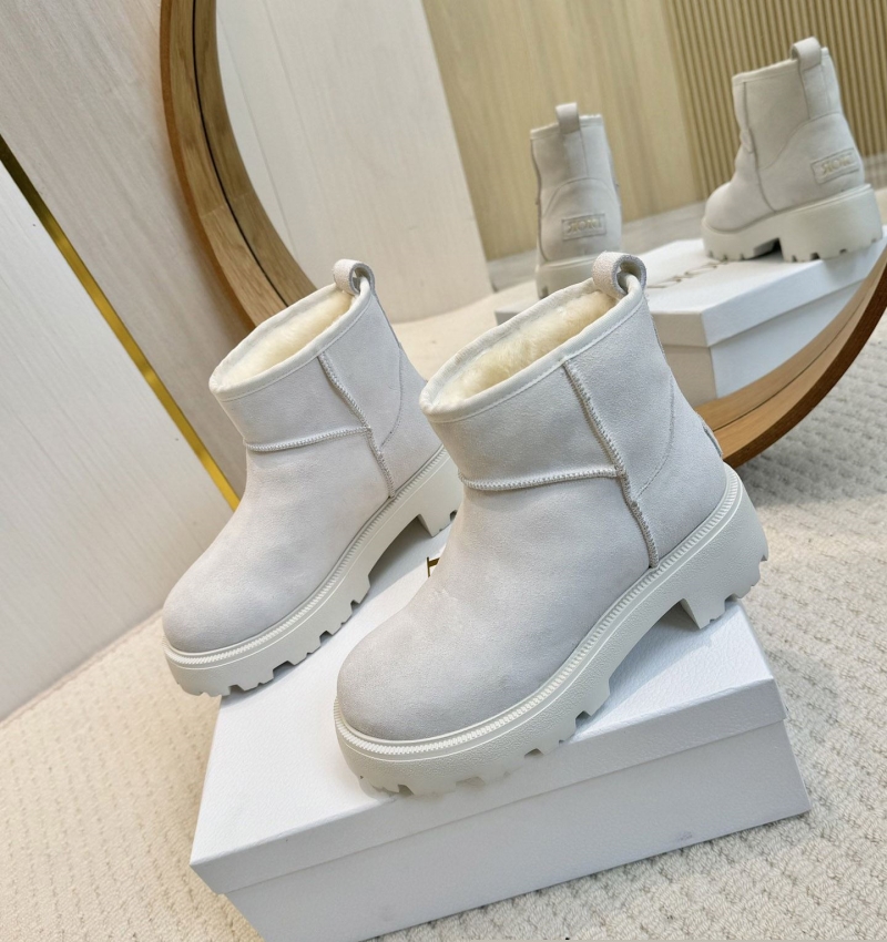 ch**an D*or boots